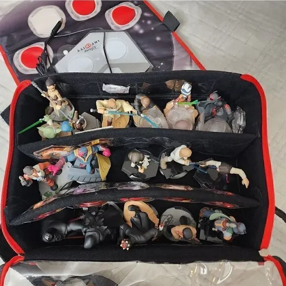 Huge Lot of Disney Infinity Figures/Discs for Xbox 360 - Picture 4 of 15